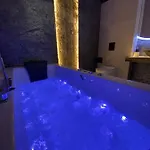Silver Shine Jacuzzi